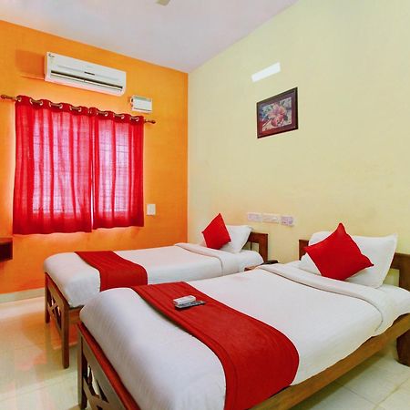 โอโย 3318 ฮิบิคัส เกสต์เฮาส Hotel เชนไน ภายนอก รูปภาพ